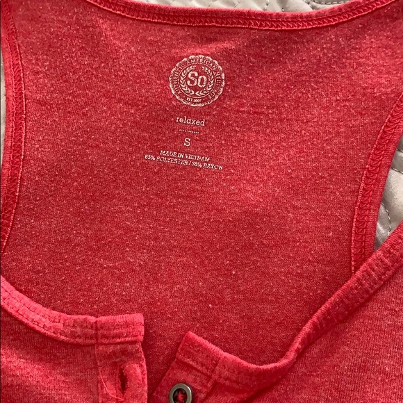 Pink tank top - Picture 3 of 3